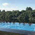 Prázdninový dům Schloss Mit Ueberlaufpool An Der Dordogne By Interhome Flaujagues