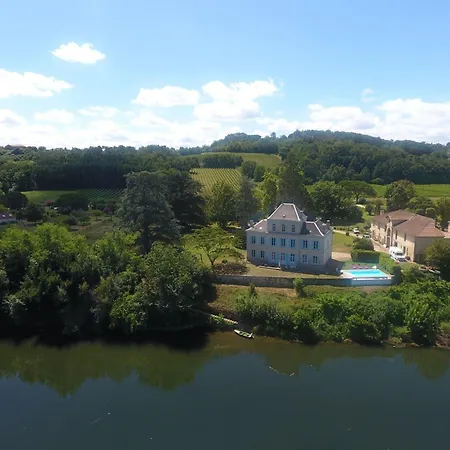 Schloss Mit Ueberlaufpool An Der Dordogne By Interhome Hébergement de vacances *