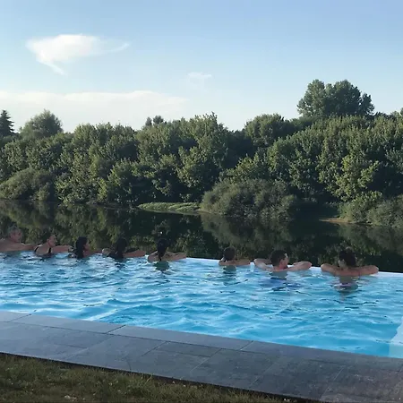 Prázdninový dům Schloss Mit Ueberlaufpool An Der Dordogne By Interhome Flaujagues